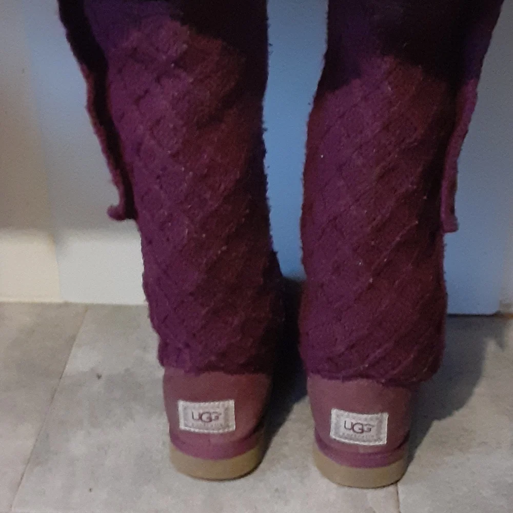 UGG boots size 7 women - Picture 4 of 5